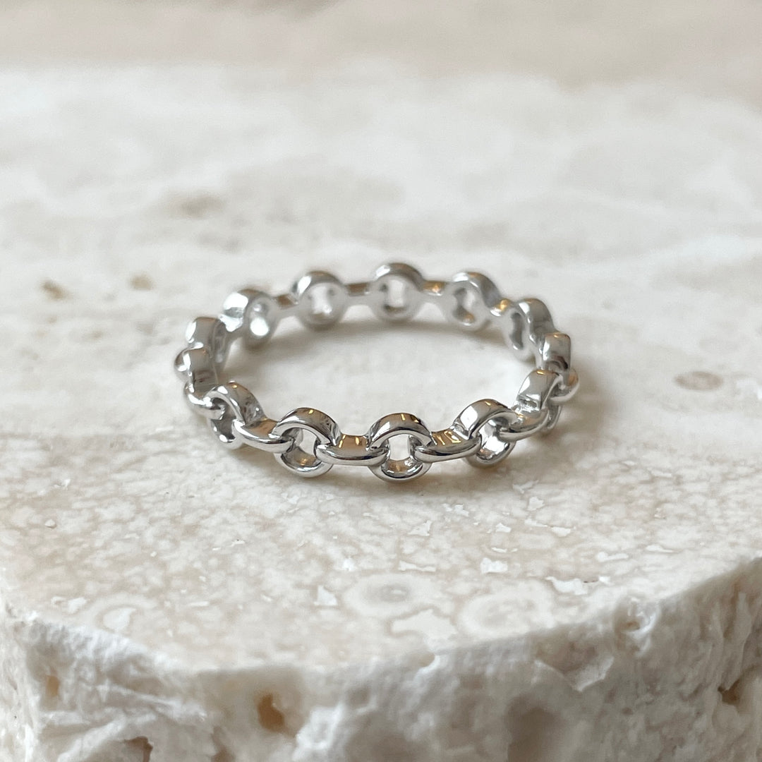 Ring with link structure - 124117S