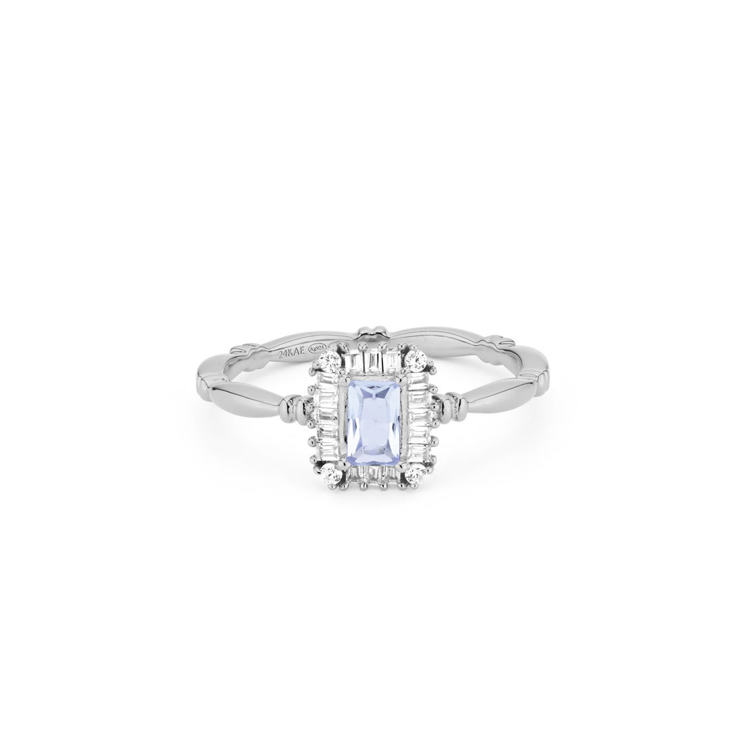 Ring met structuur en gekleurde stenen