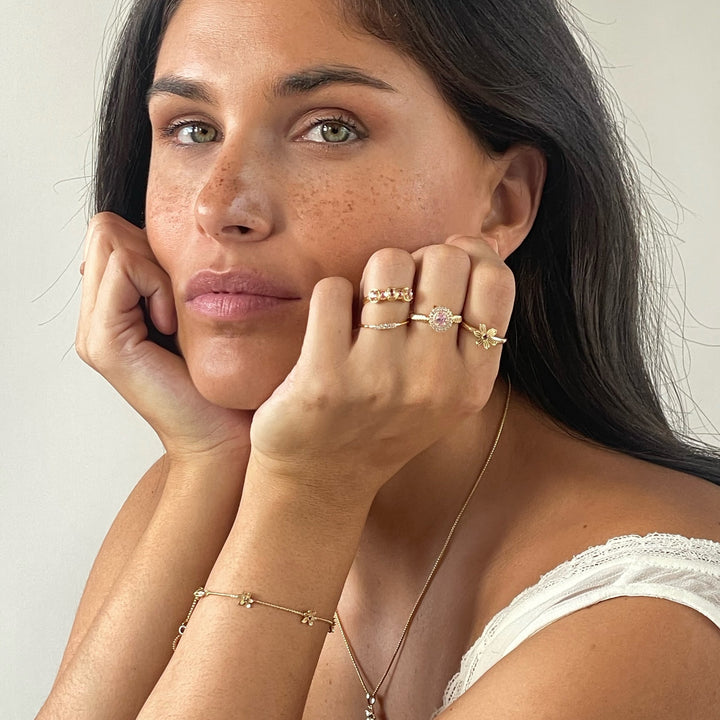 Ring met bloem en roze steen - 124155Y