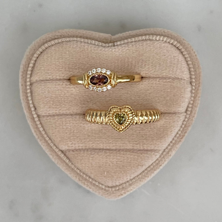 Ring with heartshape and structure - 124159Y