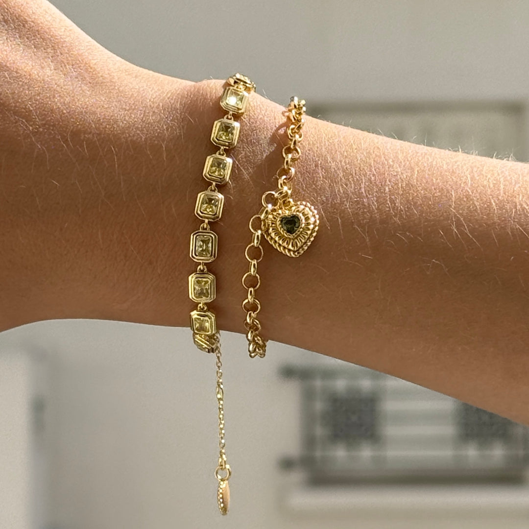 Chain bracelet with heartshaped pendant - 22497Y
