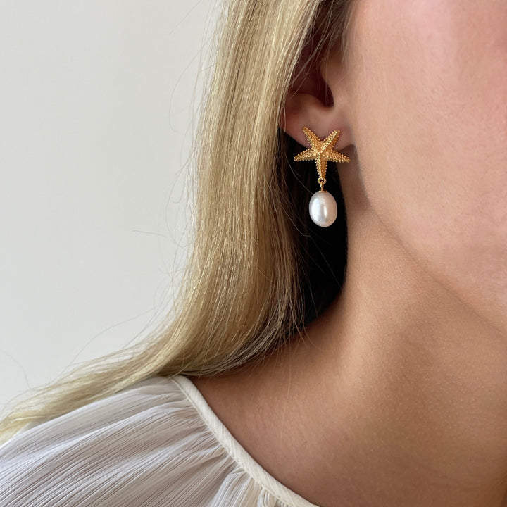 Earring with starfish and sweetwater pearl - 42488Y