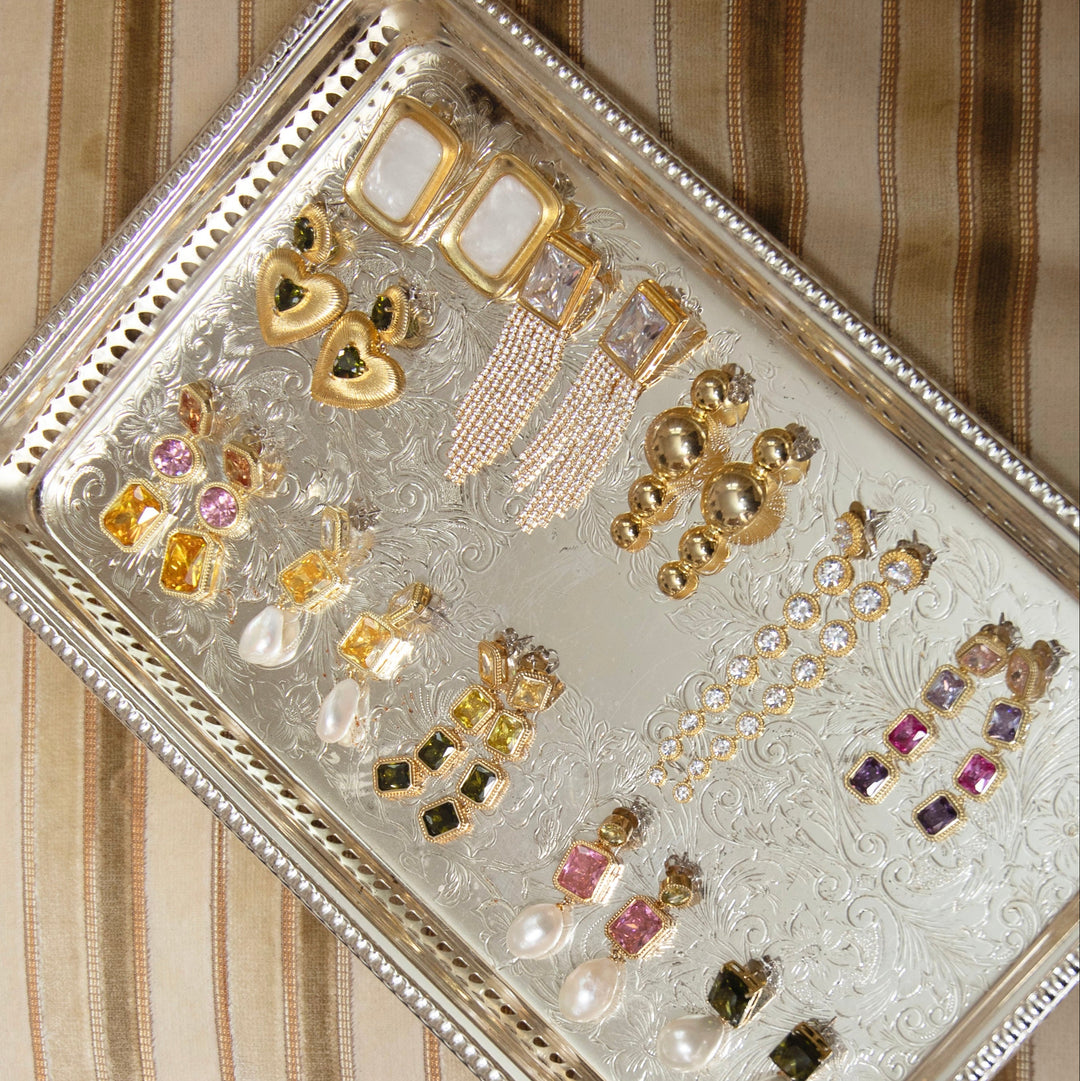 Bold solid motion earrings