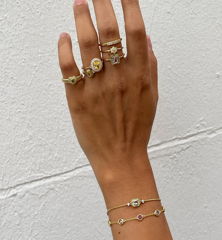 Bracelet with vintage look ornament - 22486Y
