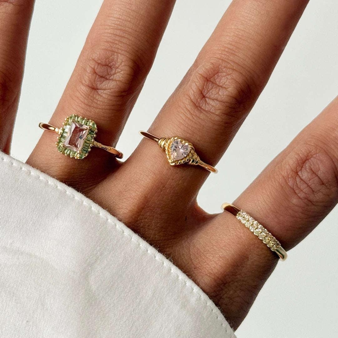 Ring with structure and colored stones - 124162Y
