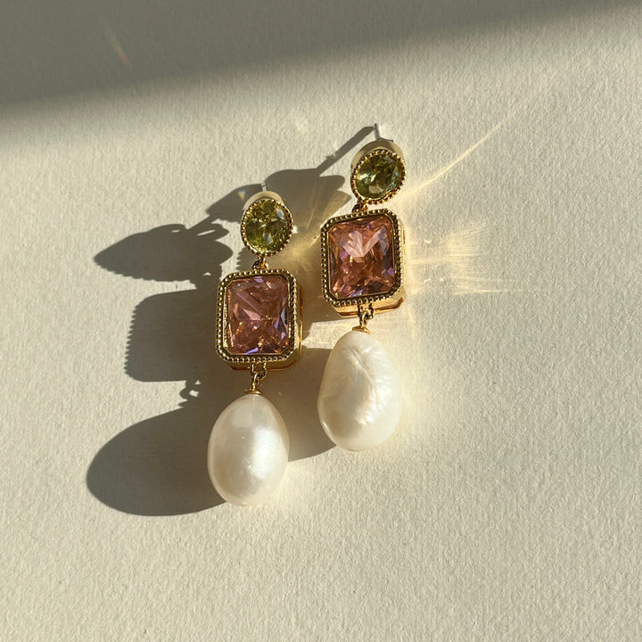 Bold earring with colored stones and sweetwater pearl - 434004B