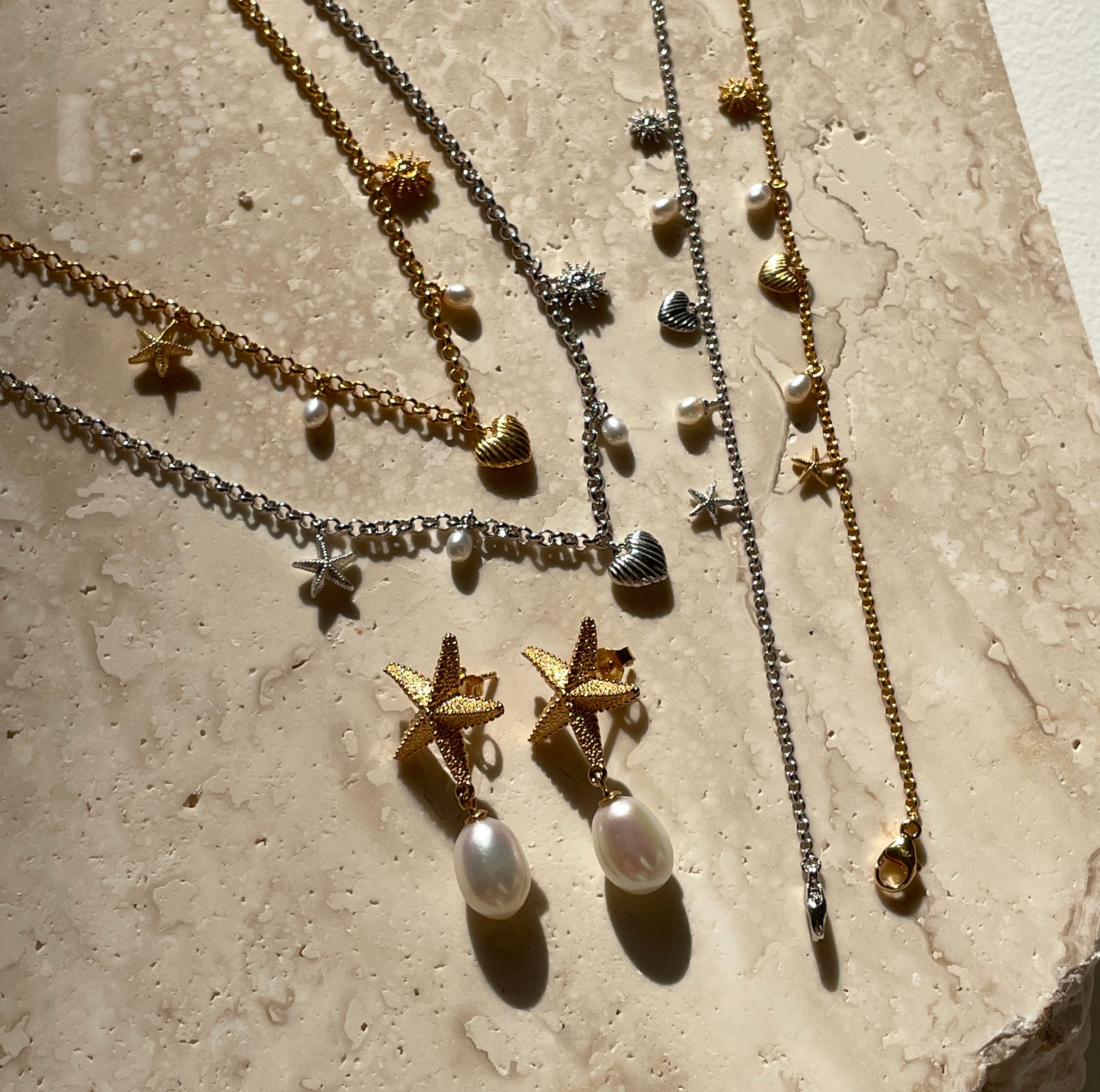 ピアス LAZY DAWN clam carry earring 韓国発【LAZY DAWN】clam carry earring E040☆ピアス (LAZY