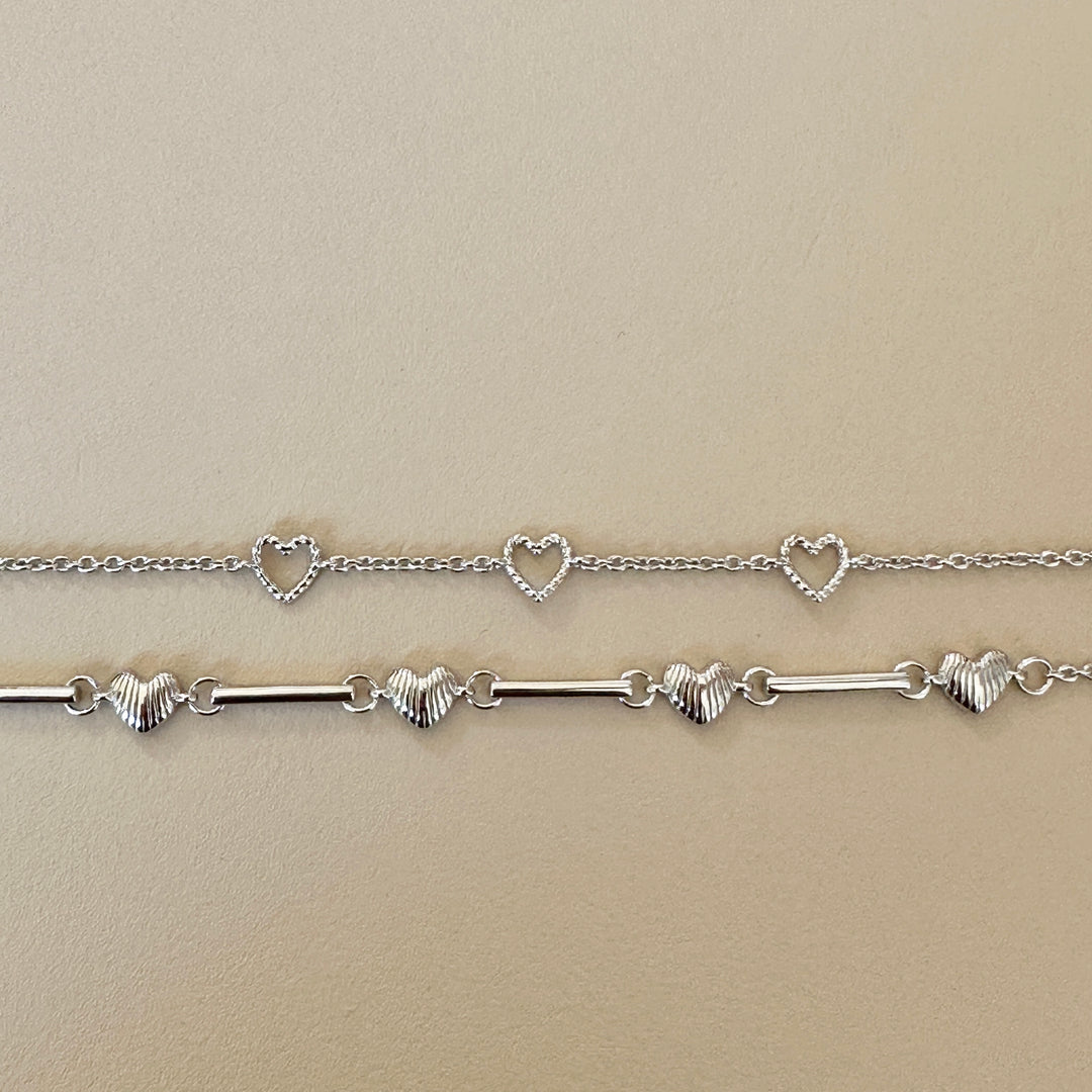 Bracelet with rope structured hearts - 22460S