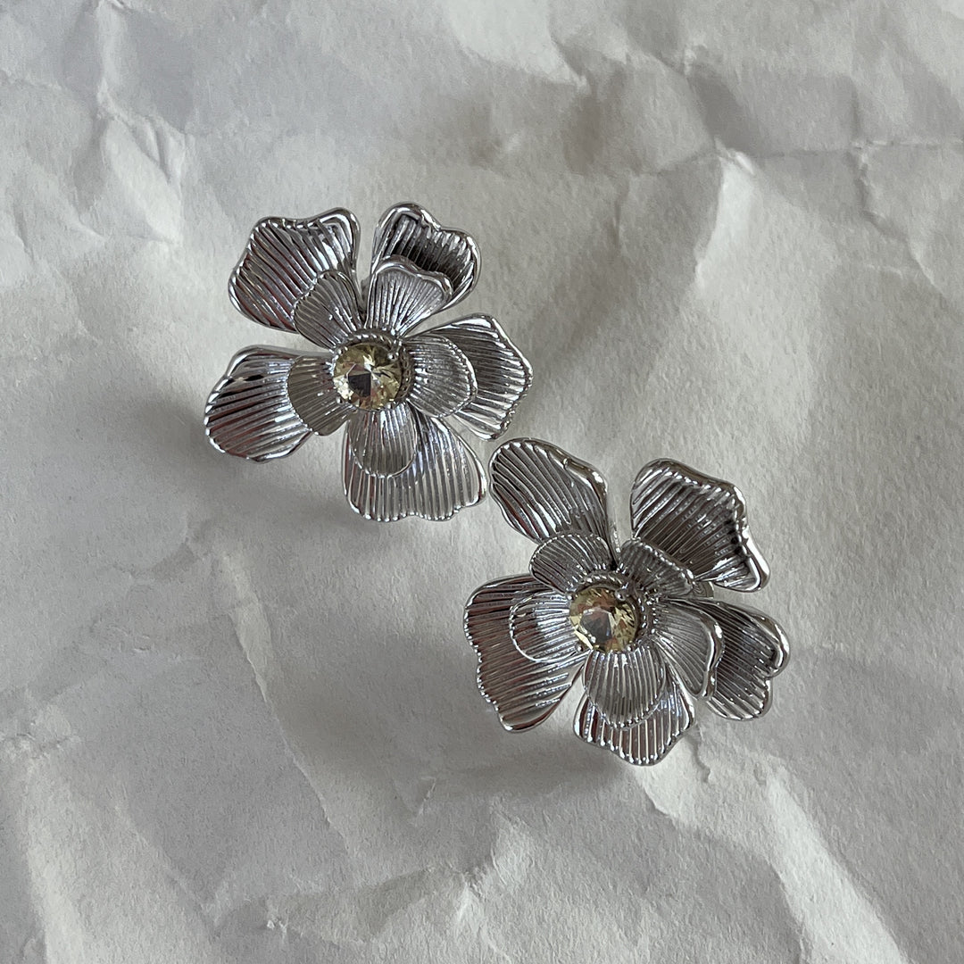 Flowershaped statement earrings - 42496S