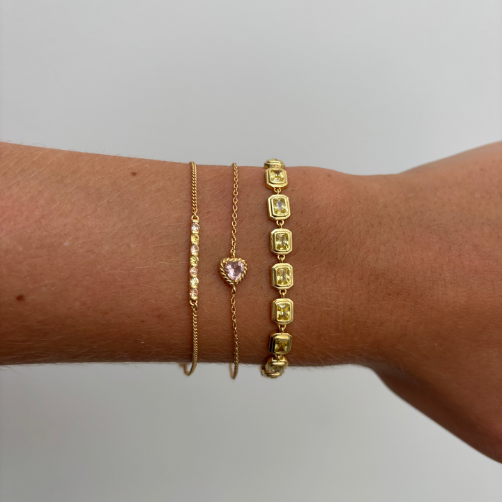 Bracelet with pink heartshaped stone - 22484Y