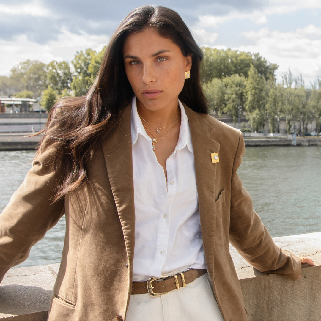 Bold mother of pearl broche