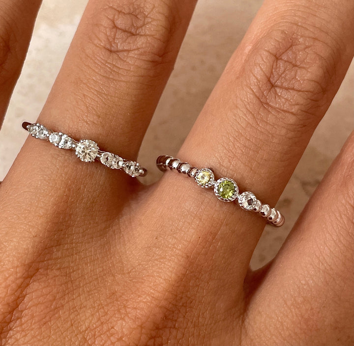 Ring with colored stones and structure - 12471S