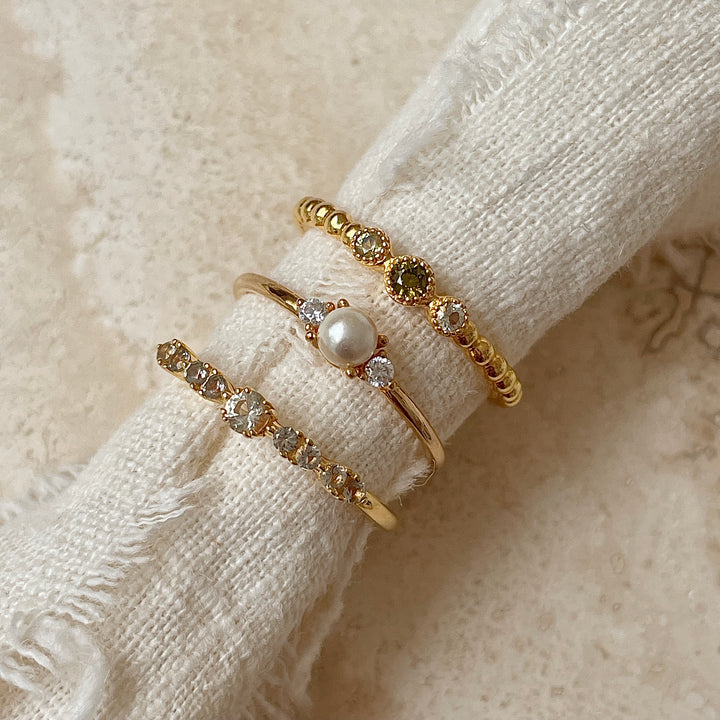 Ring met gekleurde stenen en structuur - 12471Y
