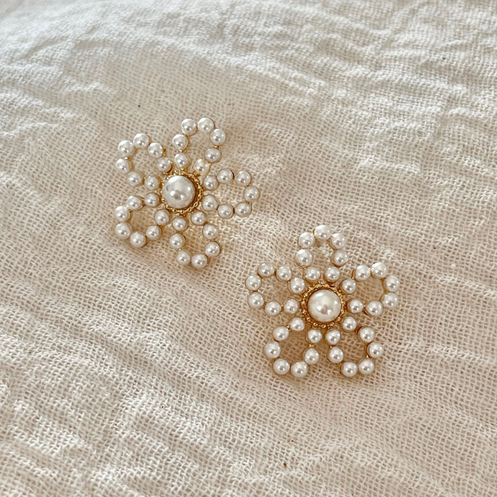 Earring with pearl flower - 42426Y