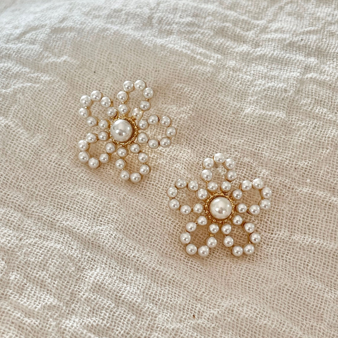 Earring with pearl flower - 42426Y