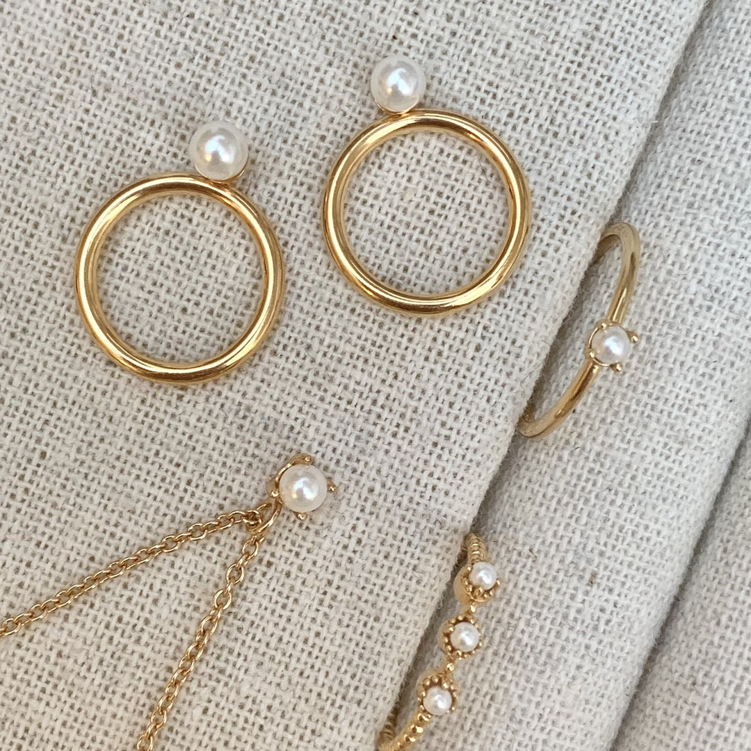 Statement earrings with pearl and hoop - 42418Y