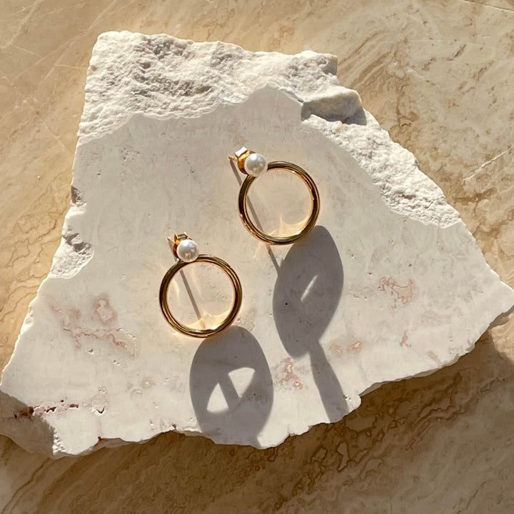 Statement earrings with pearl and hoop - 42418Y